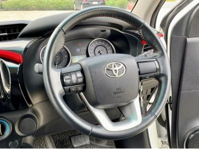 Toyota Hilux Revo Smart Cab 2.4 E Prerunner TRD Sportivo เกียร์ออโต้ ปี 2017 รูปที่ 10